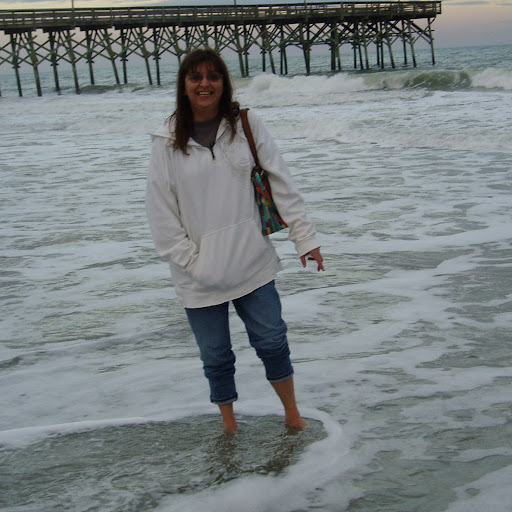 Debbie Irving Photo 32