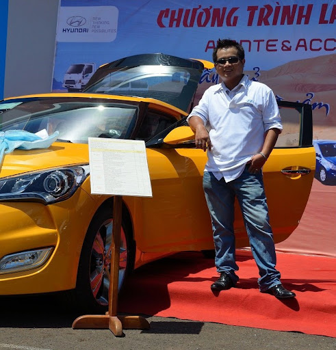 Ton Dinh Photo 5