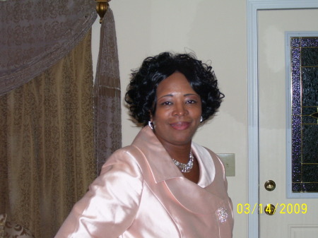 Veronica Hawkins Photo 15