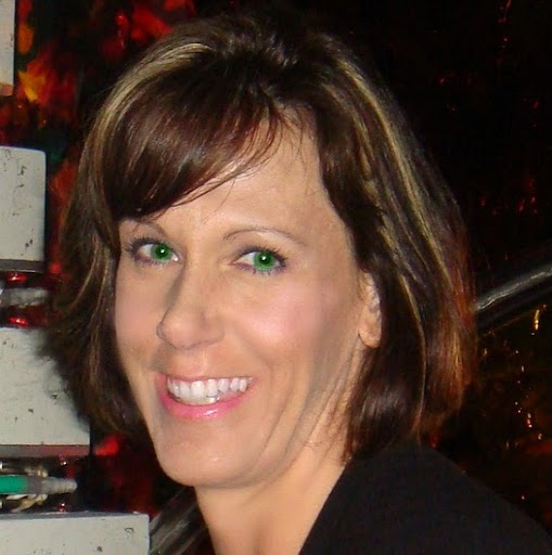 Laura Christopher Photo 26