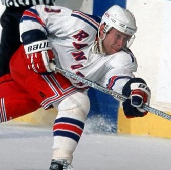 Dustin Bates Photo 11