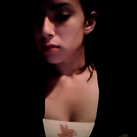 Courtney Gonzalez Photo 12