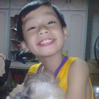 Yuri Robles Photo 15