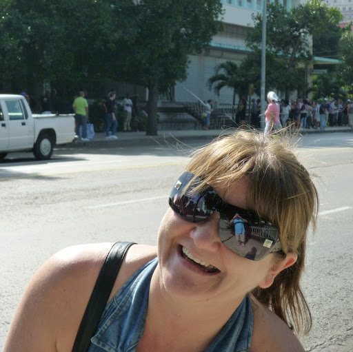 Carol Thomson Photo 27