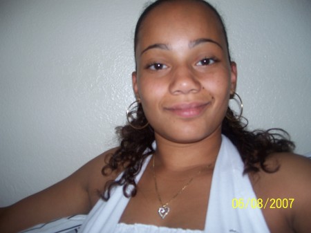 Jennifer Gay Photo 3
