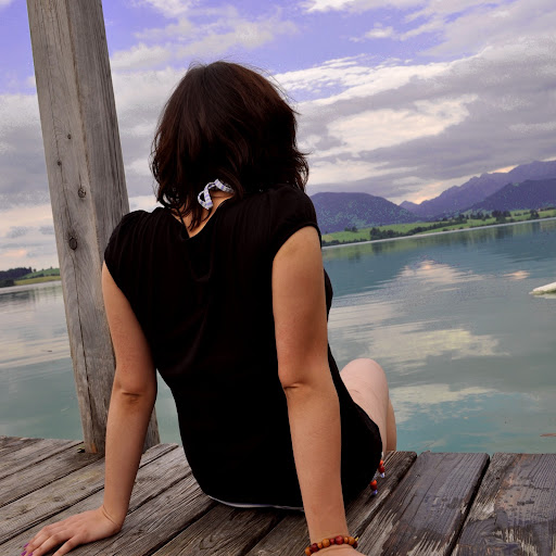 Jacqueline Franz Photo 16