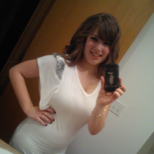 Briana Larson Photo 25
