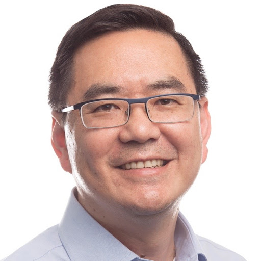 Alan Yang Photo 9