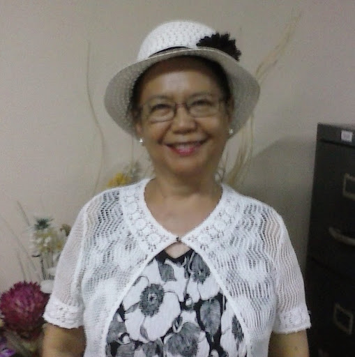 Angelina Reyes Photo 40
