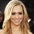 Andrea Bowen Photo 27