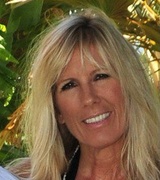 Julie Leins Photo 9
