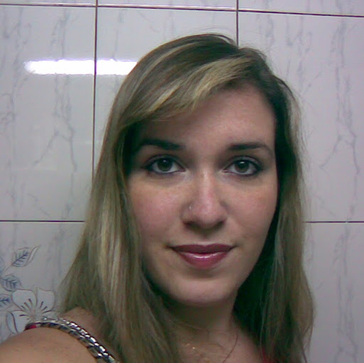 Esther Bonilla Photo 14