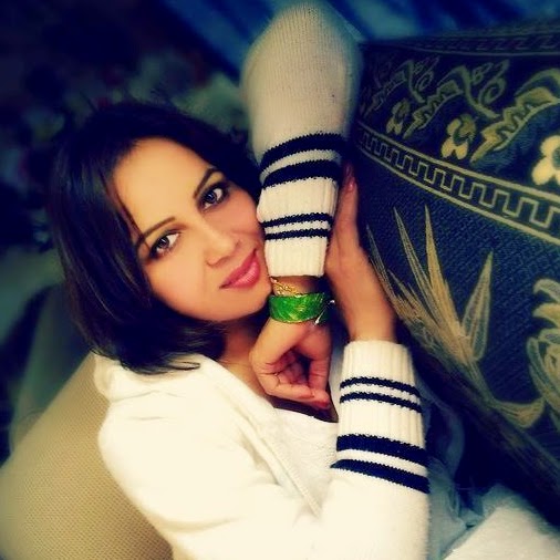 Julie Shah Photo 8