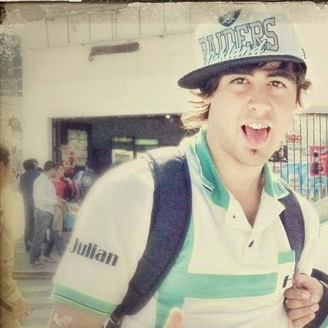 Julian Perez Photo 29