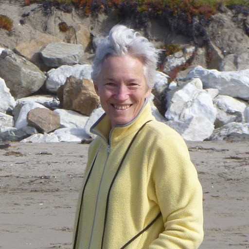 Caroline Armstrong Photo 36