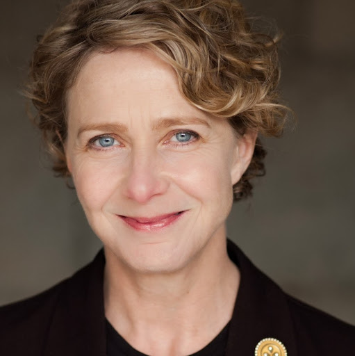 Amy Mckenzie Photo 21