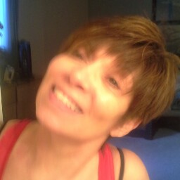 Angie Meadows Photo 35