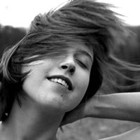 Sarah Locklear Photo 4
