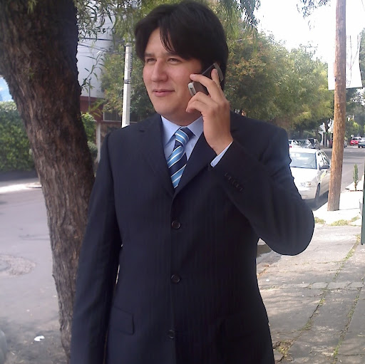 Ruben Robles Photo 35