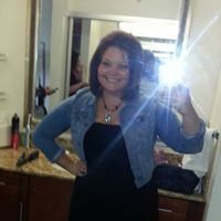 Julianne Graham Photo 20