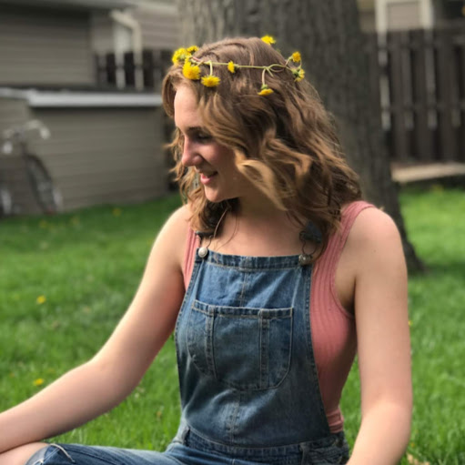 Maggie Myers Photo 15