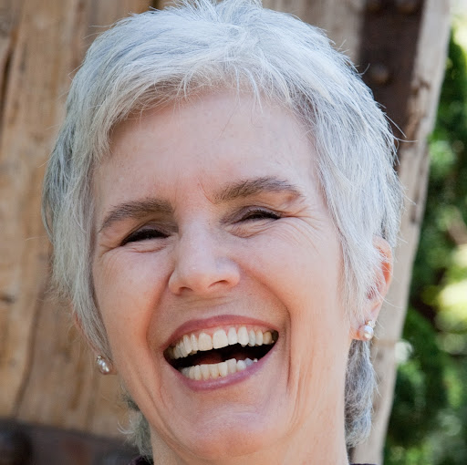 Elizabeth Crouch Photo 6