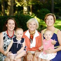 Elizabeth Vance Photo 27
