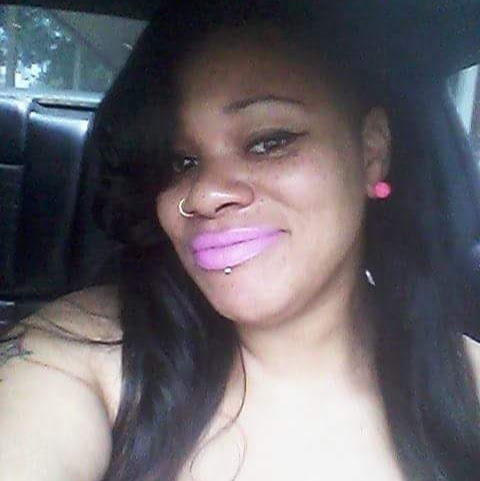 Carla Davis Photo 36