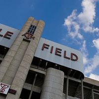 Kyle Field Photo 34