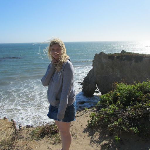 Emily Williams Photo 41