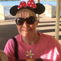 Carolyn Layne Photo 23