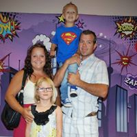 Stephanie Riggins Photo 27