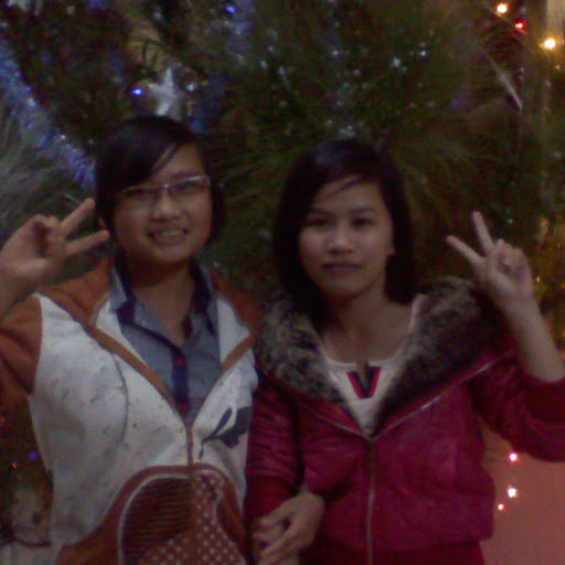 Oanh Dinh Photo 22