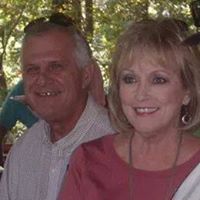 Linda Hooks Photo 34