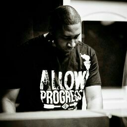 Reggie Pierre Photo 9