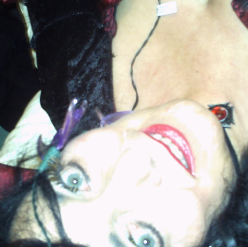 Nora Harris Photo 11