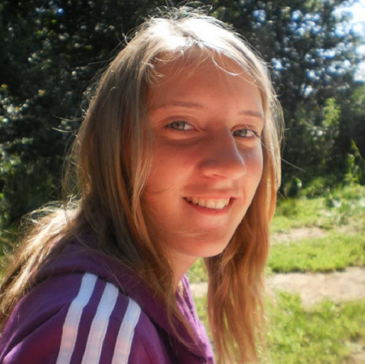 Laura Pedersen Photo 34