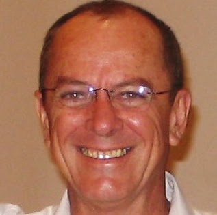Roger Saunders Photo 31