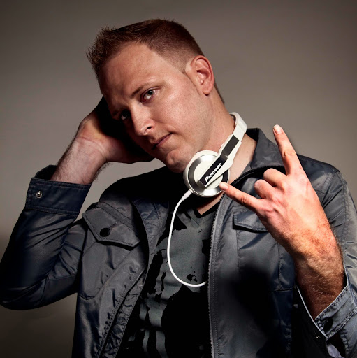 Dustin Nelson Photo 14