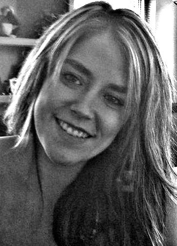 Alicia Jones Photo 49