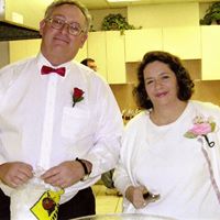 Debra Unger Photo 17