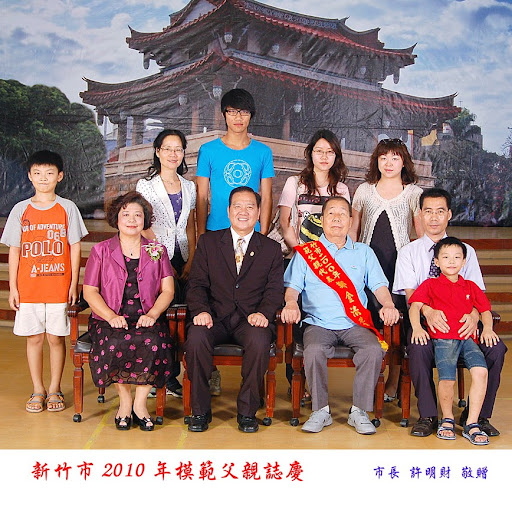 Lisa Cheng Photo 22