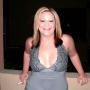 Shelley Robinson Photo 19