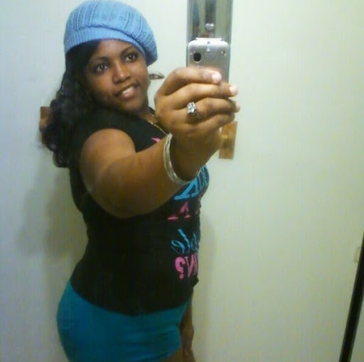 Ruby Santos Photo 17
