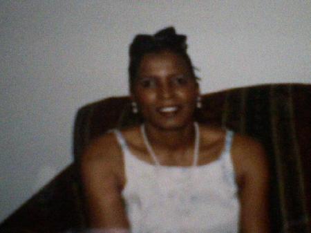 Sharon Perry Photo 23