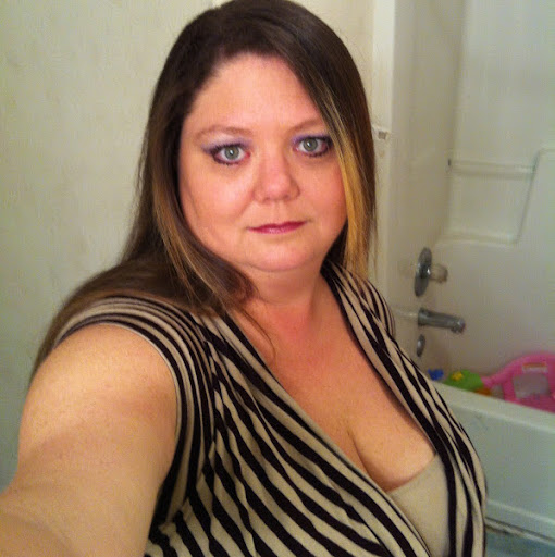 Lynn Perkins Photo 13