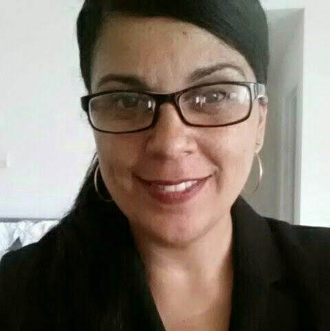 Evelyn Colon Photo 8