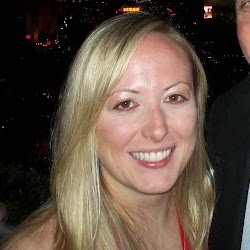 Lisa Perry Photo 26