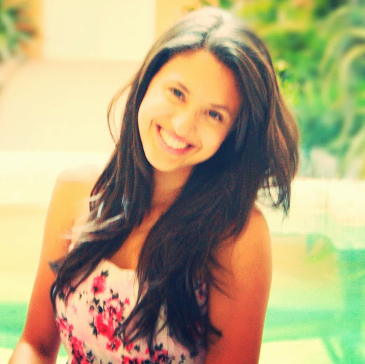 Emily Souza Photo 5