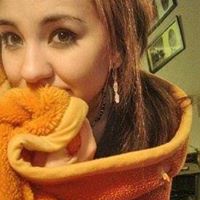 Laura Fuchs Photo 14